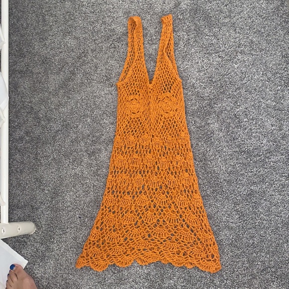 Crotchet orange dress - Picture 2 of 3